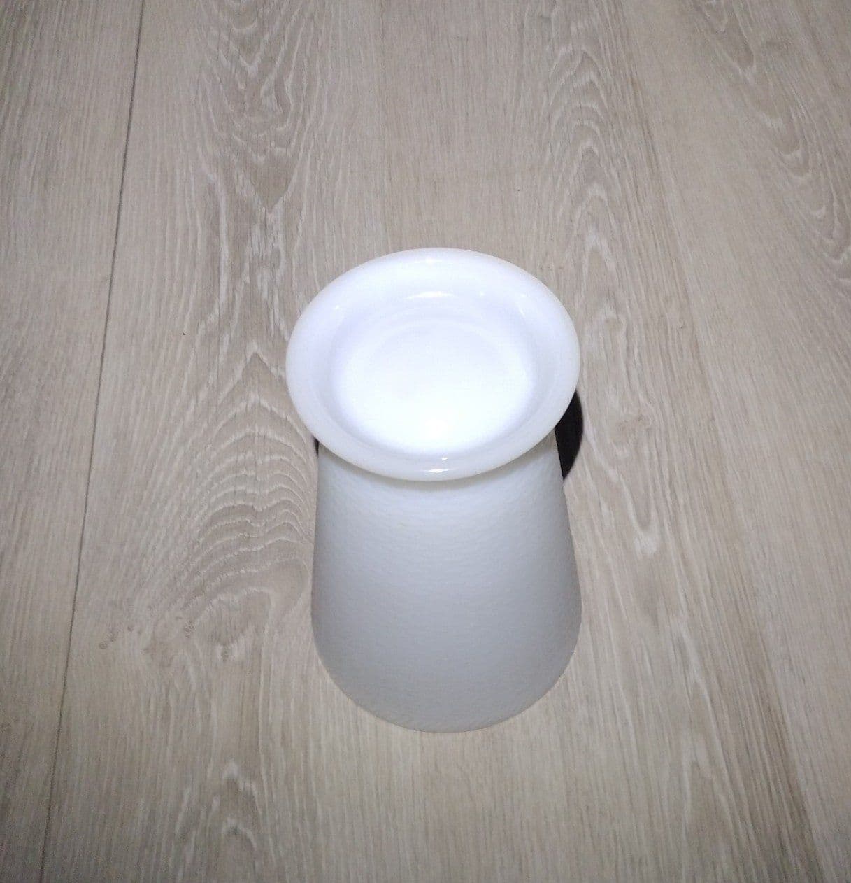 Vintage White Milk Glass Basket Weave LARGE Footed Vase 8.5" Tall - Thumbnail 5