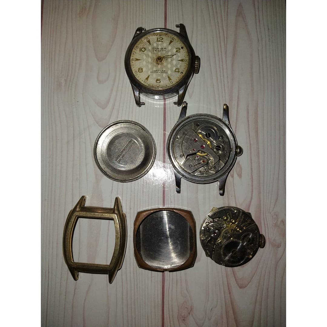 (3)Vintage Watches - For Parts or Repair - Thumbnail 10
