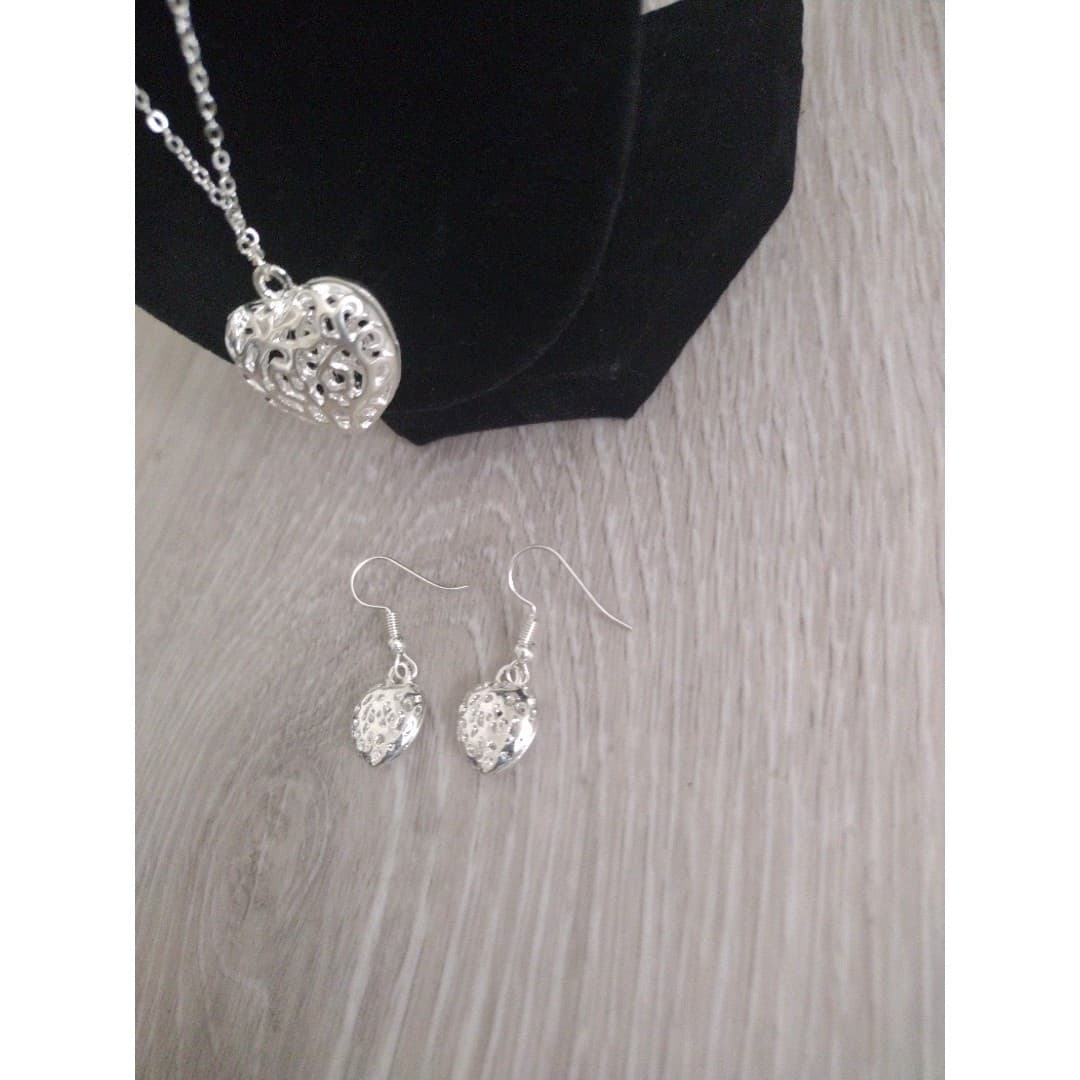 Silver Tone Heart Necklace and Earrings Set - New - Thumbnail 3