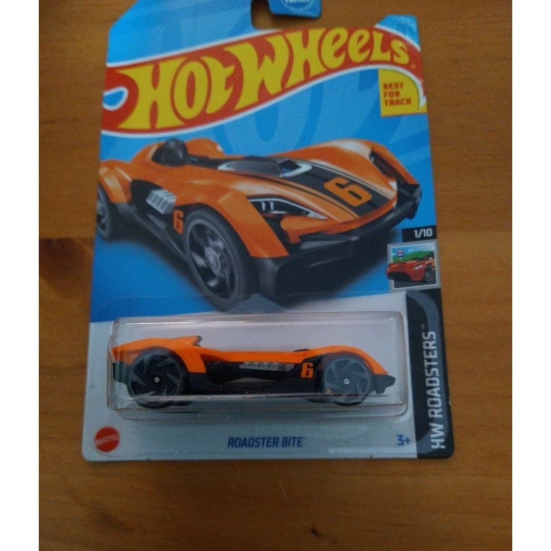 2021 Hot Wheels Roadsters #1 & 3 of 10 - Thumbnail 2