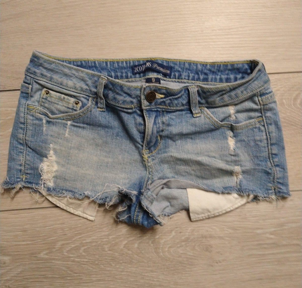 ZCO Jean's Premium Shorts - Size 9 - Image 1