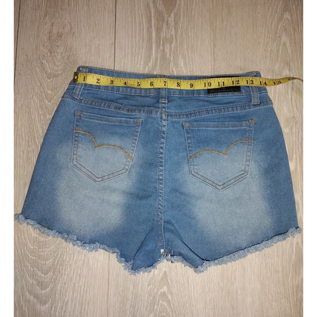 BQB Jean Shorts - size 9 - Thumbnail 2