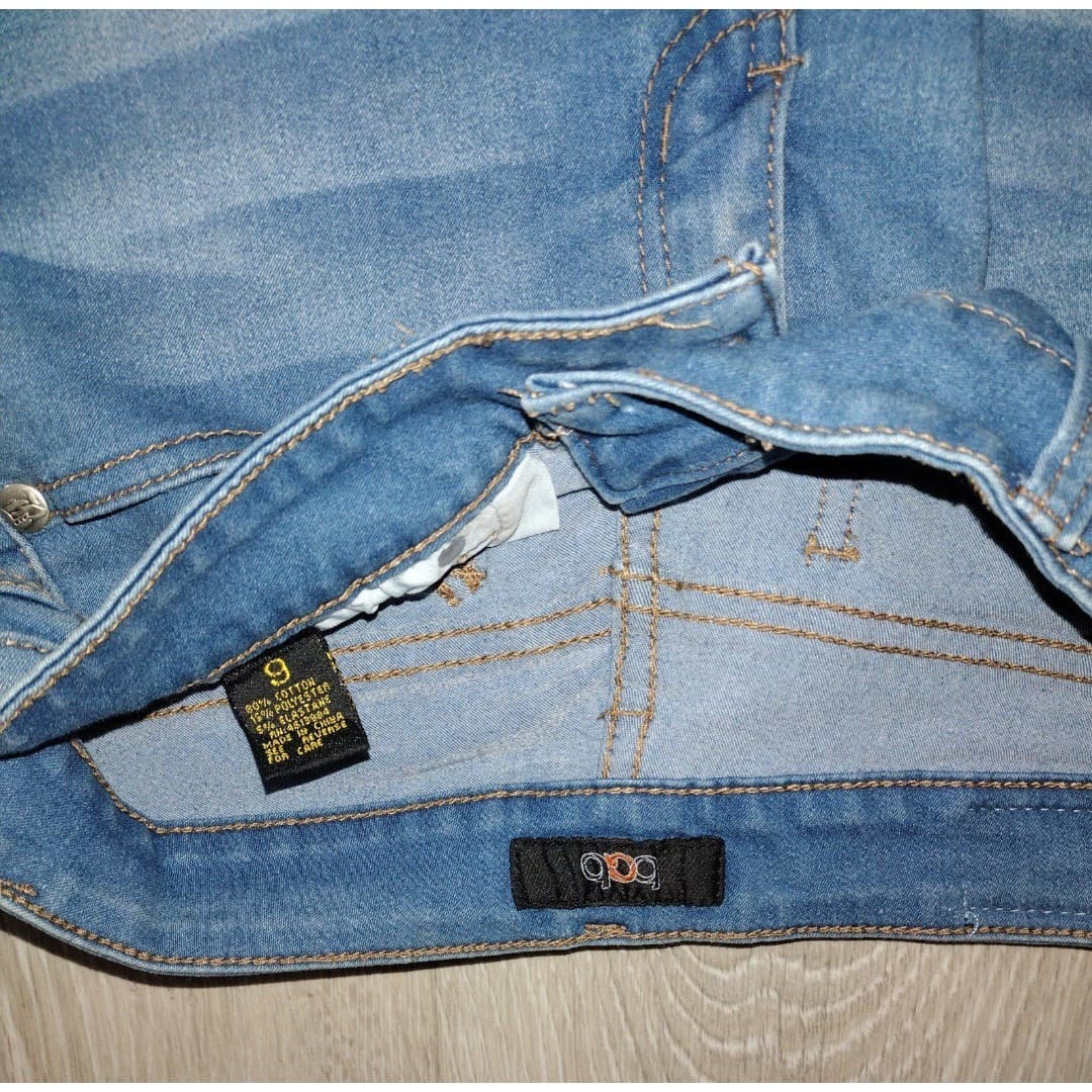 BQB Jean Shorts - size 9 - Thumbnail 3