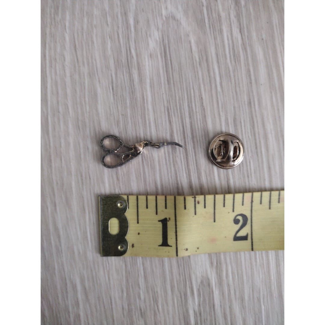 Vintage Miniature Stork Embroidery Scissors Lapel/Hat Pin - Thumbnail 4