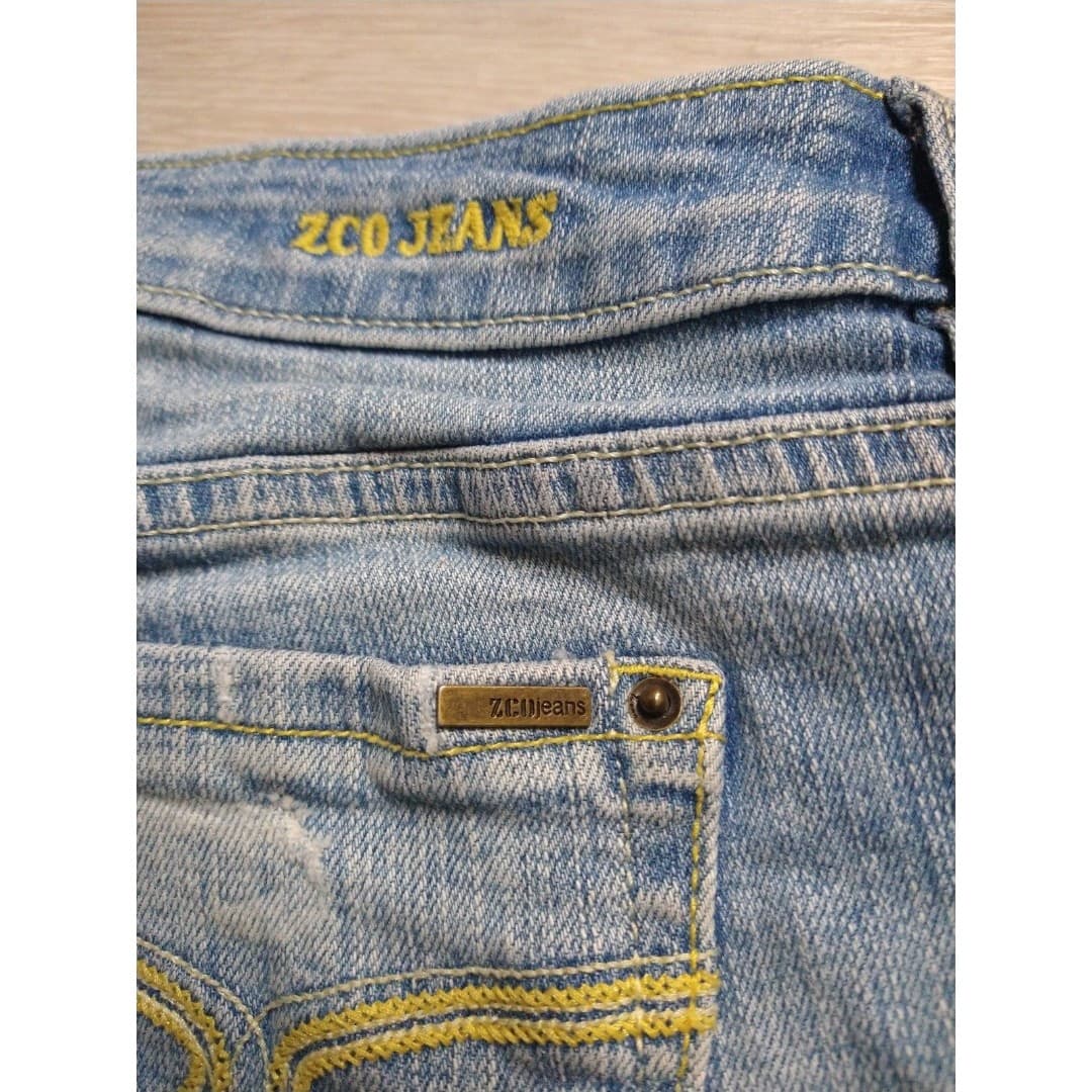 ZCO Jean's Premium Shorts - Size 9 - Thumbnail 7
