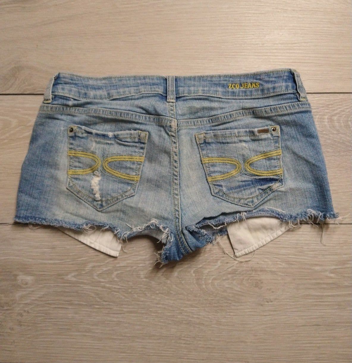 ZCO Jean's Premium Shorts - Size 9 - Thumbnail 6