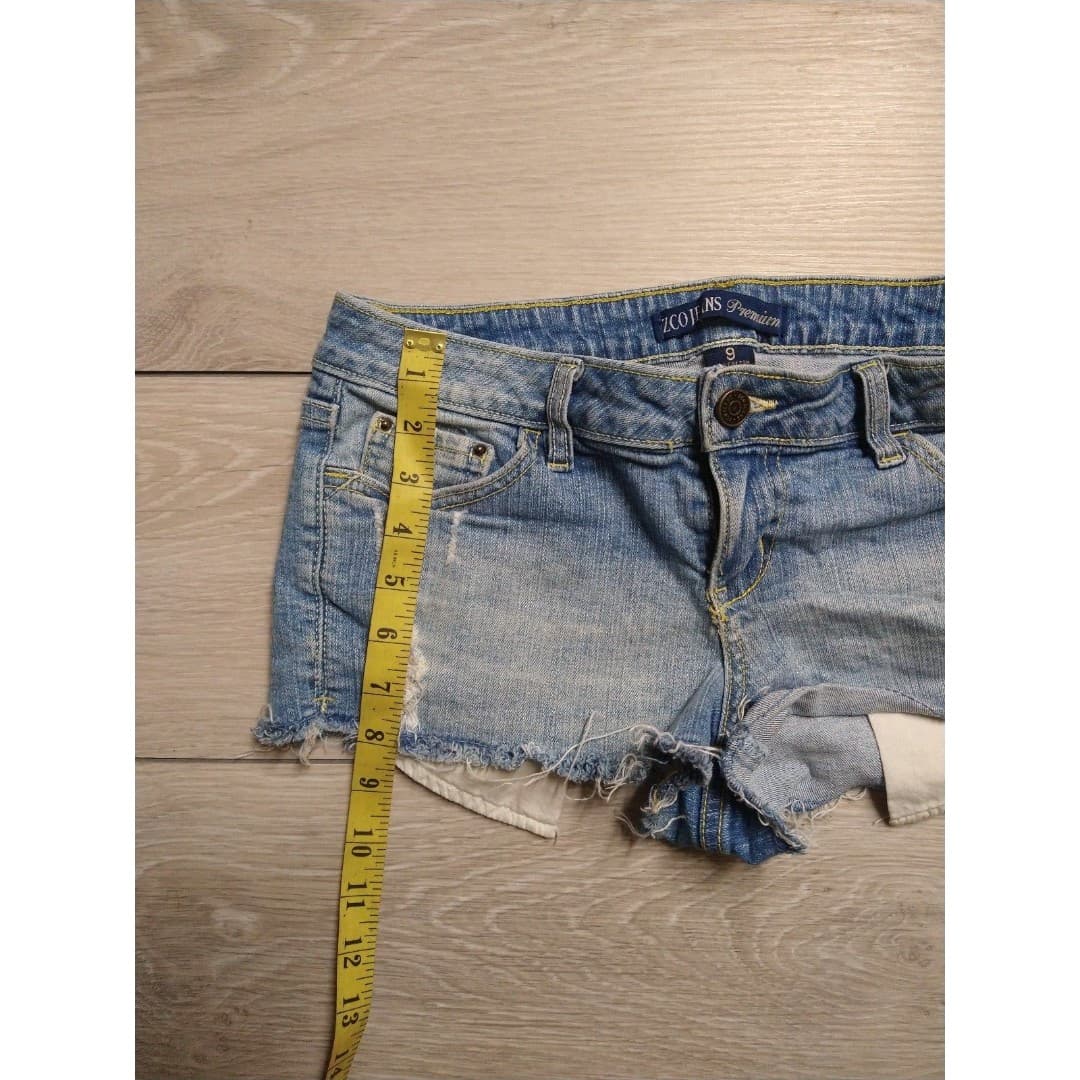ZCO Jean's Premium Shorts - Size 9 - Thumbnail 2