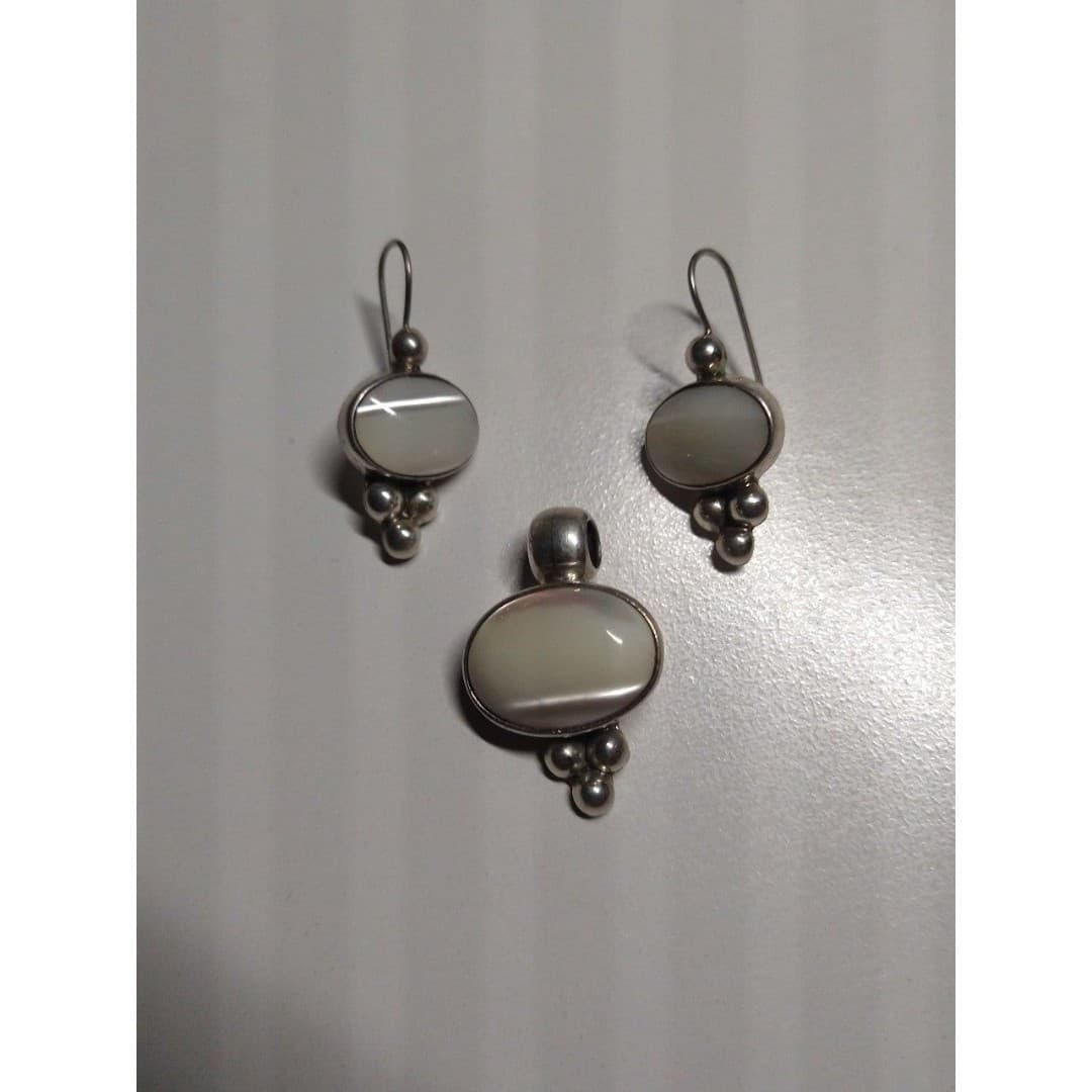 925 Sterling Silver ATI Mexico Earrings & Necklace Pendant - Image 1