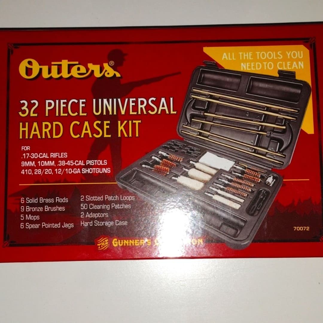 Outers - 32 PC Universal Hard Case Cleaning Kit - 70072 - Image 1