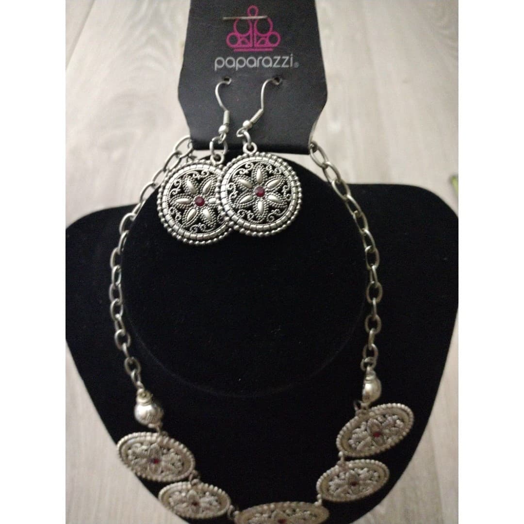 Paparazzi Necklace & Matching Earrings - Written In The STAR LILIES - Red - Thumbnail 2