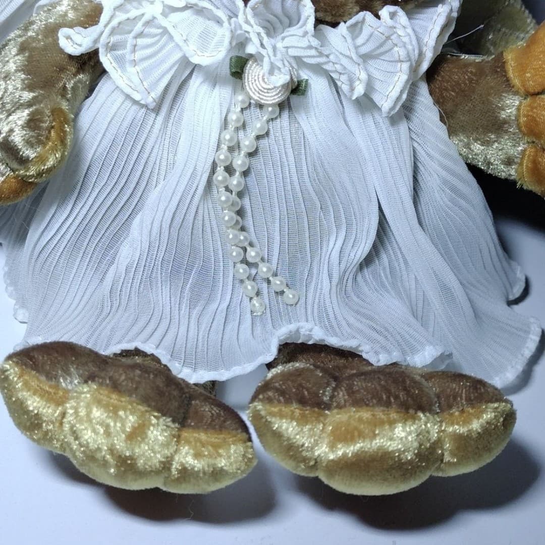 Russ Berrie & Co. Angelique Stuffed Frog Angel Victorian Grace White Dress 9” - Thumbnail 6