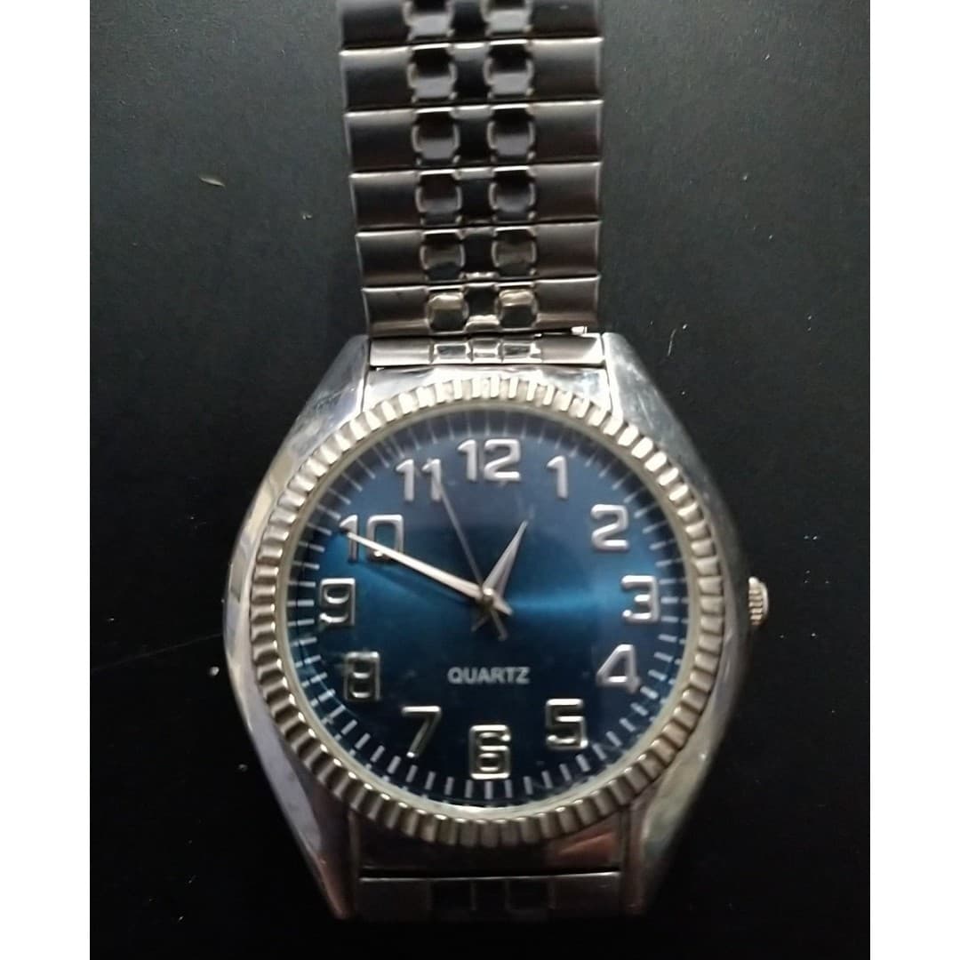 Men's Quartz Watch - Image 1
