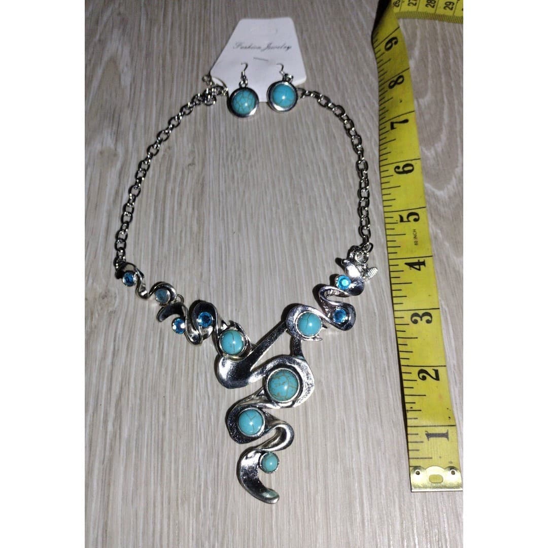 Fashion/Statement 3pc Set- Turquoise Like Necklace & Dangle Earrings - Thumbnail 2