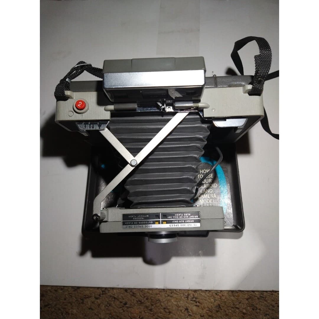 Vintage Polaroid 340 - Thumbnail 2