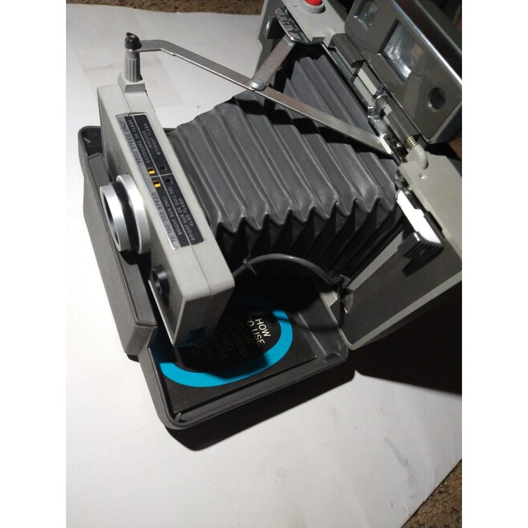Vintage Polaroid 340 - Thumbnail 10