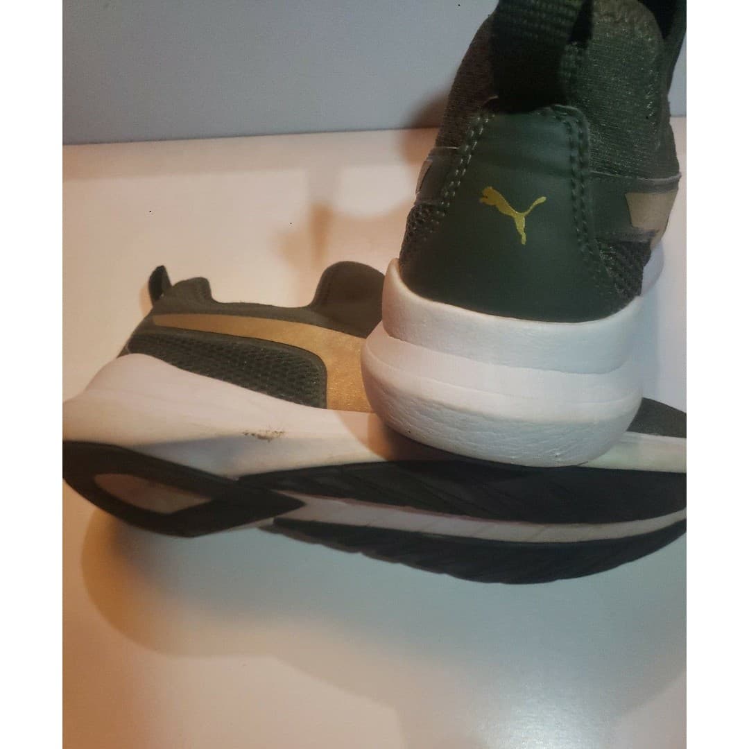 PUMA's - Woman's 7.5 - Thumbnail 4