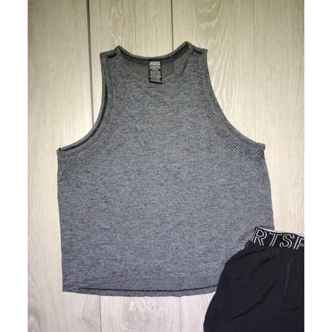 ActiveWear Bundle - PINK Seamless(m) & SHEIN Sports Shorts(L) - Thumbnail 2