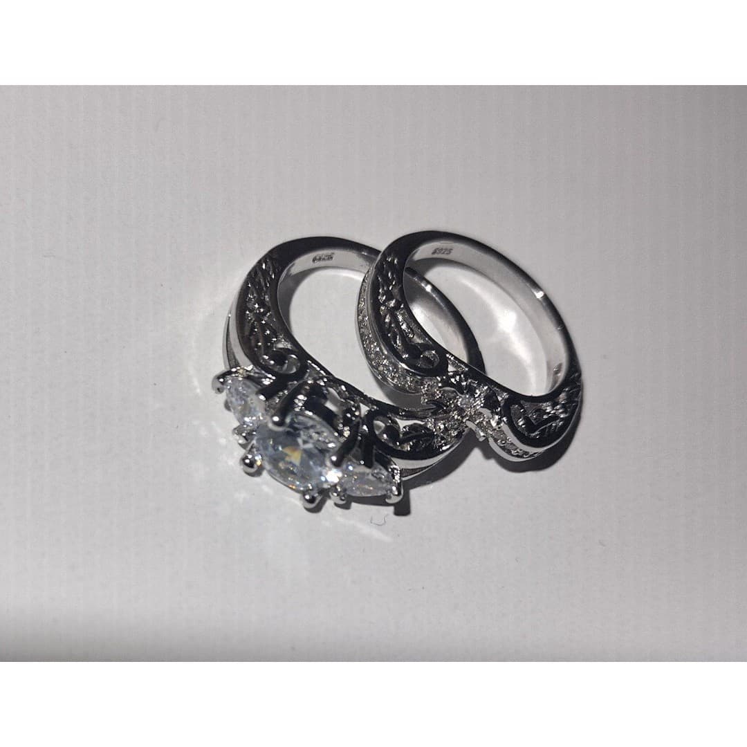 Beautiful 2 Ring Set - Definitely notice it, lots of little detail. Elegant - Thumbnail 2