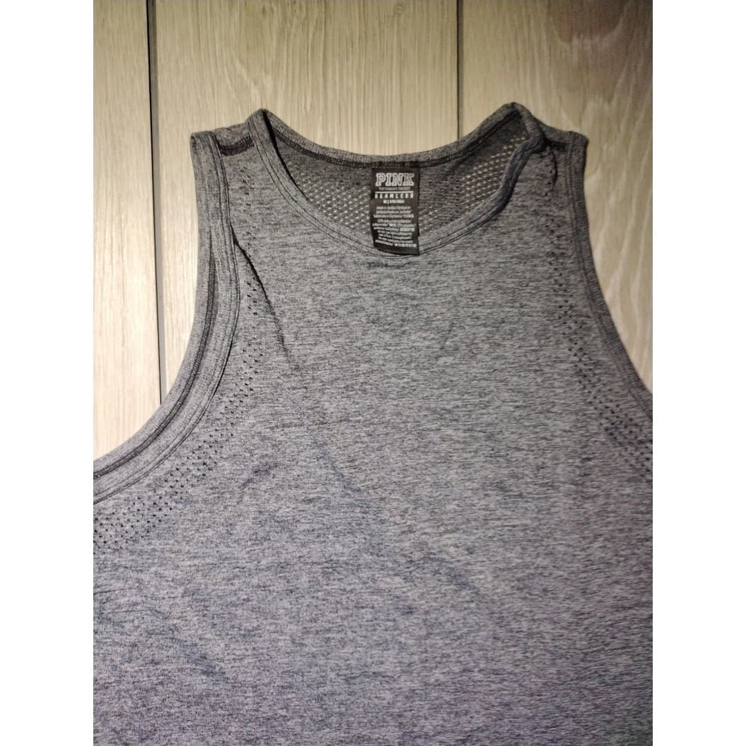 ActiveWear Bundle - PINK Seamless(m) & SHEIN Sports Shorts(L) - Thumbnail 3