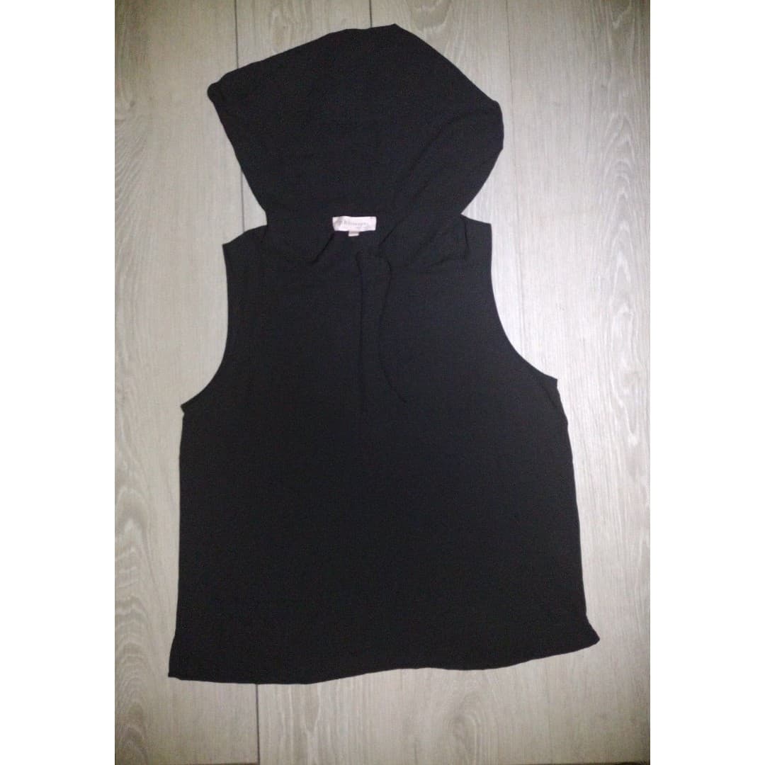 Philosophy-Hooded Large Tank Top- Black - Image 1