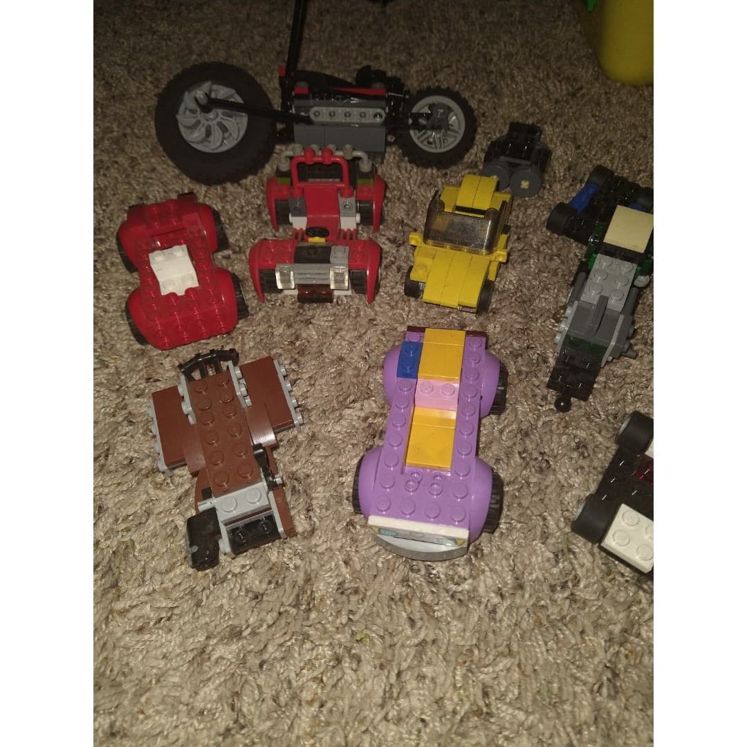 Legos-Partially built cars - Thumbnail 3