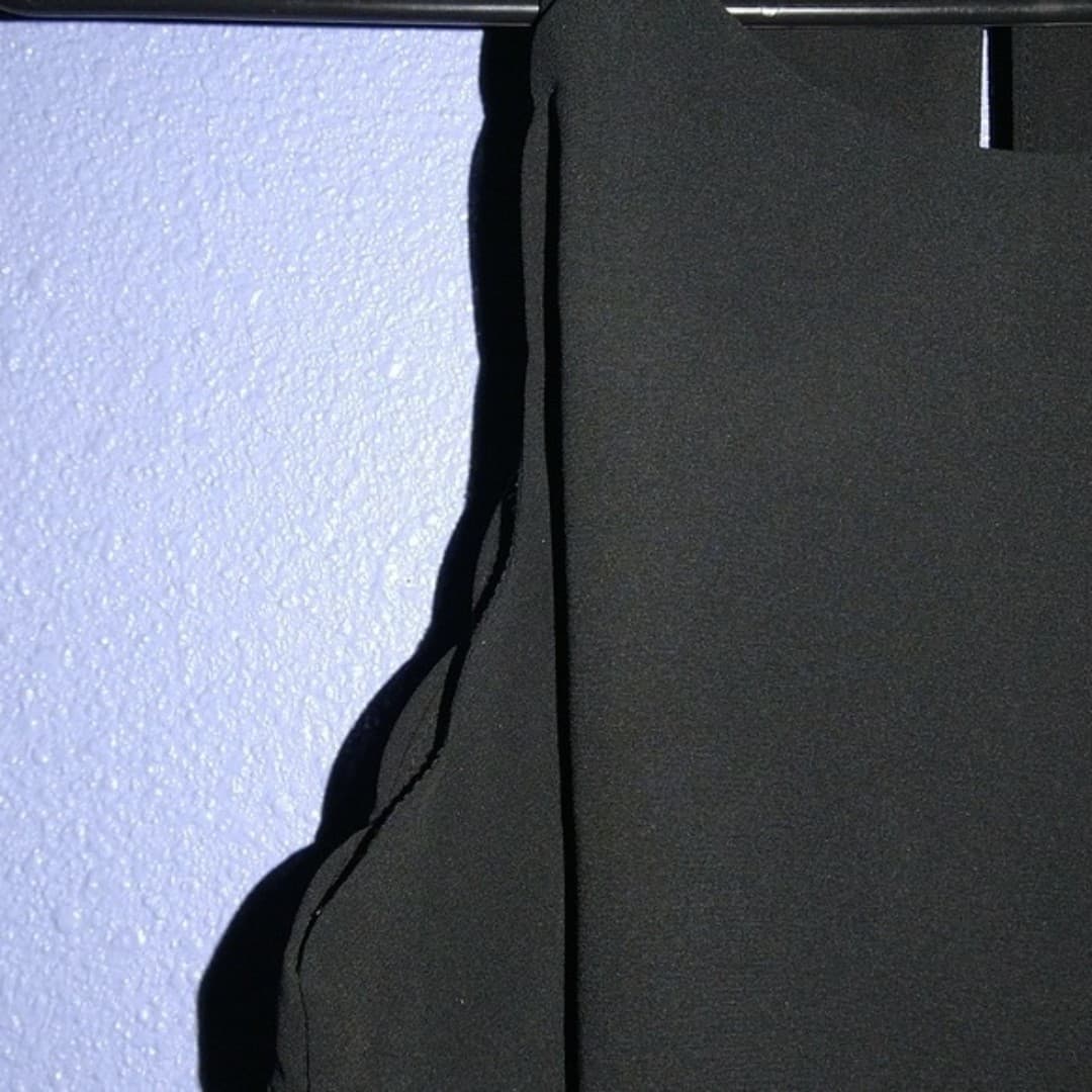 SHEIN Top - Back keyhole top bottom - size Small - Thumbnail 5