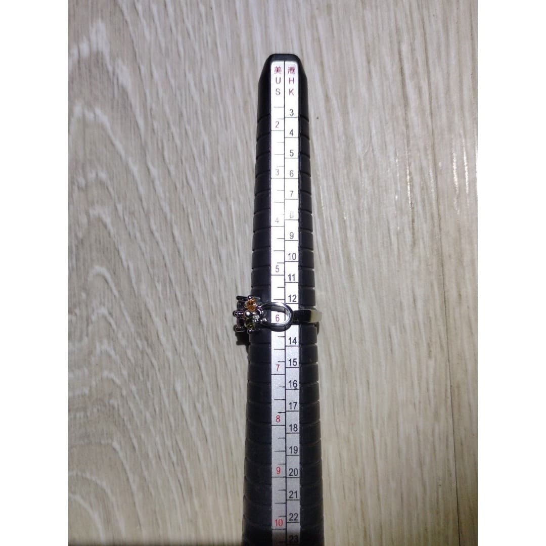 Bright & Beautiful Silver Flower Simi Precious Stone Ring Marked 925 - Size 6 - Thumbnail 6