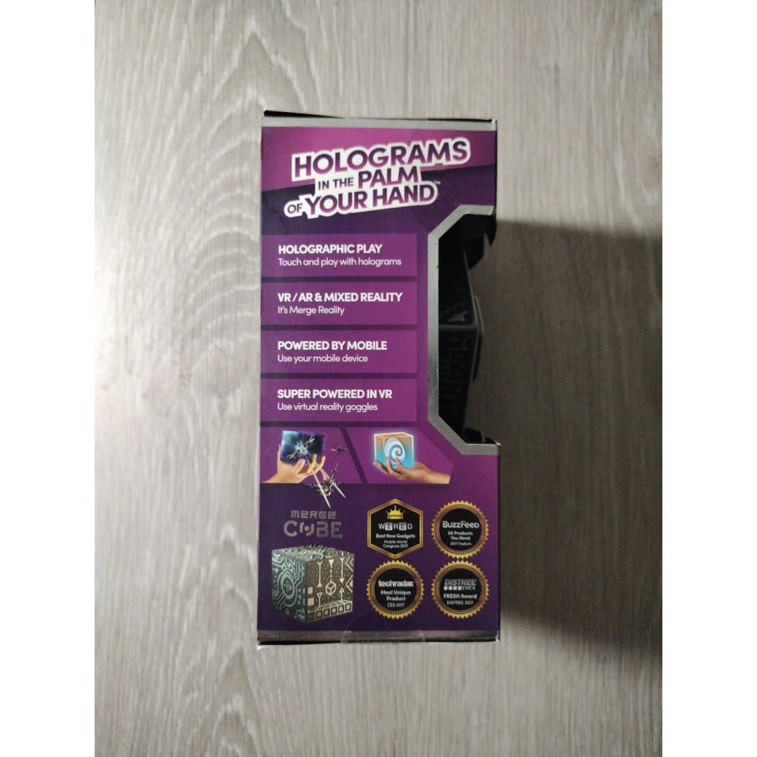 Merge Cube - AR/VR Holograms - Thumbnail 4