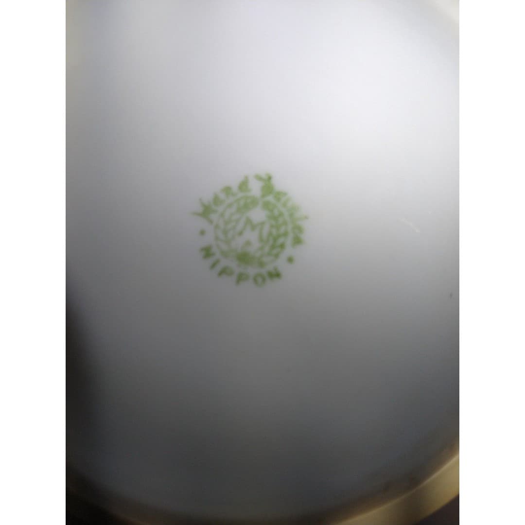 Vintage Hand painted Porcelain sugar dish - Thumbnail 7