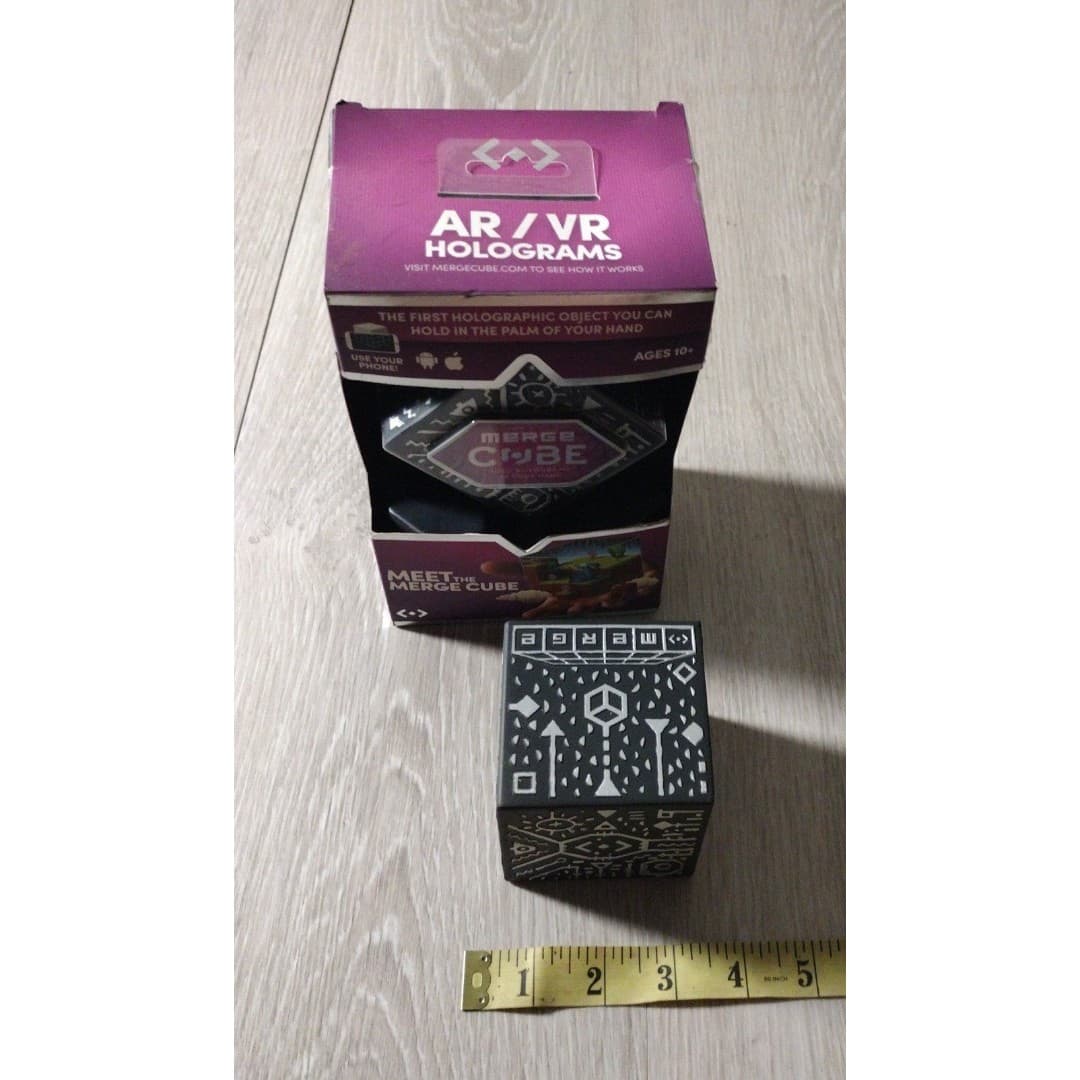 Merge Cube - AR/VR Holograms - Thumbnail 8