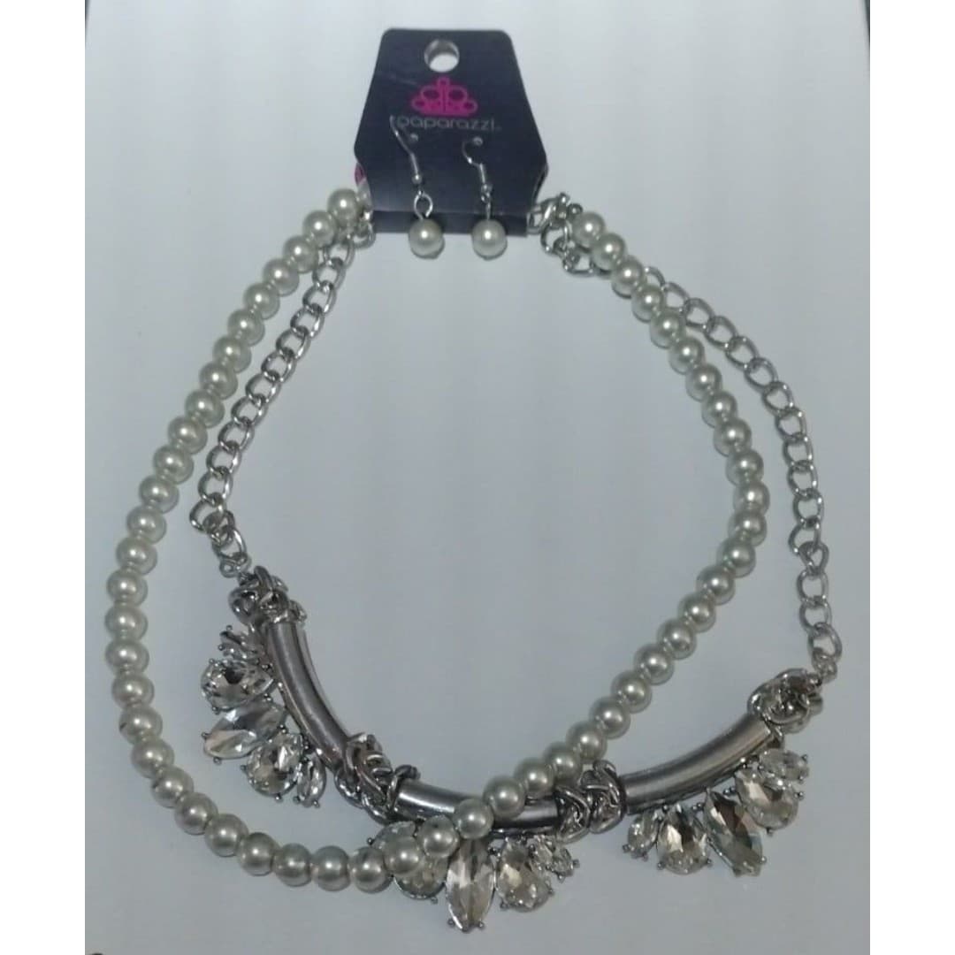 Bow Before The Queen - Paparazzi Accessories - White Pearls and Rhinestone Neckl - Image 1