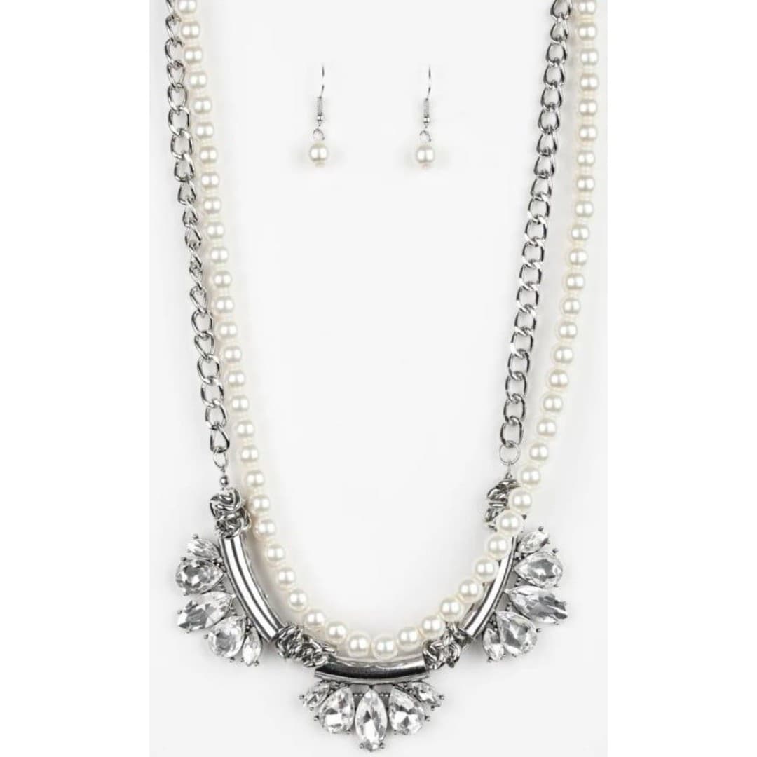 Bow Before The Queen - Paparazzi Accessories - White Pearls and Rhinestone Neckl - Thumbnail 2