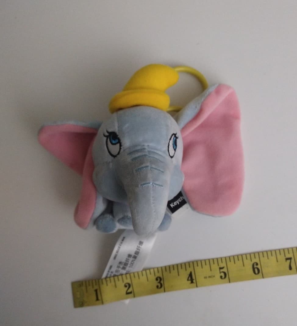 Disney's Plush Dumbo Keychain(NWT) - Thumbnail 3