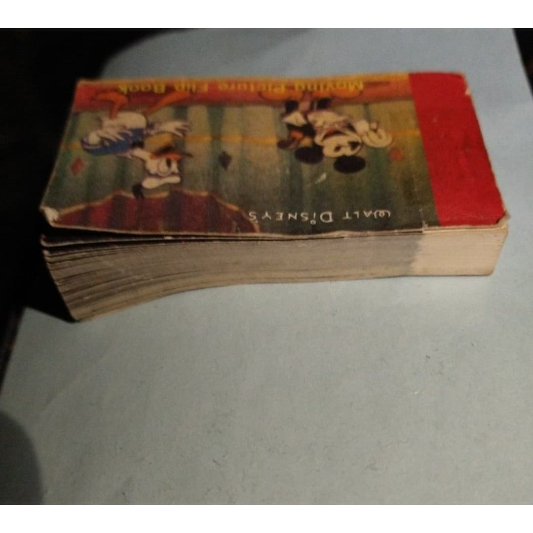Vintage 1970's Walt Disney Moving Picture Flip Book(2 stories,) - Thumbnail 5