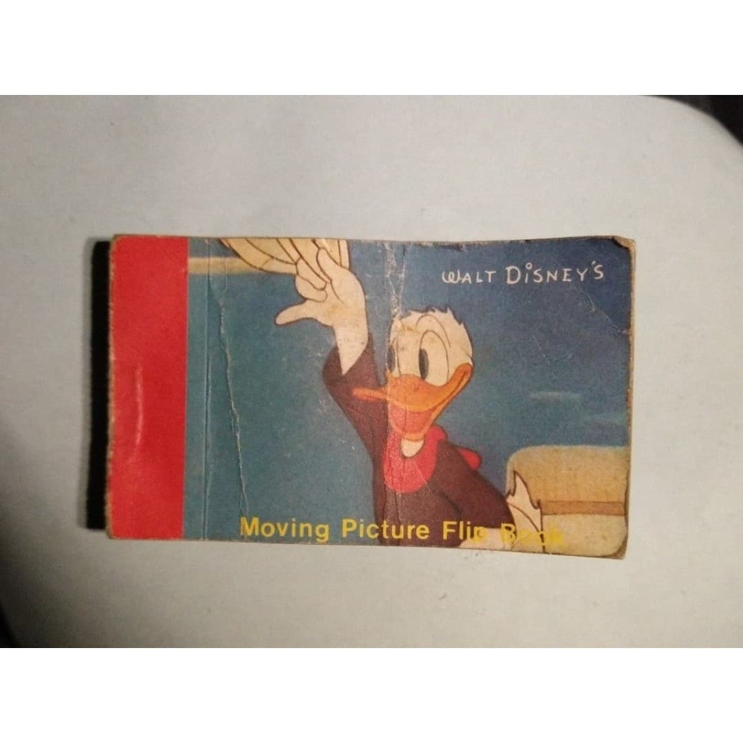 Vintage 1970's Walt Disney Moving Picture Flip Book(2 stories,) - Thumbnail 2