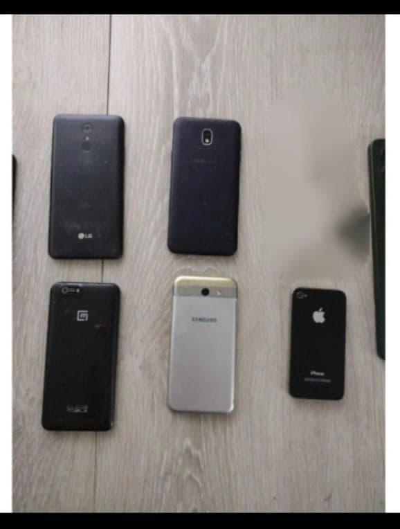 Phone/Tablet Bundle-For Parts or Repair - Thumbnail 5