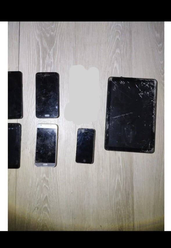 Phone/Tablet Bundle-For Parts or Repair - Thumbnail 6