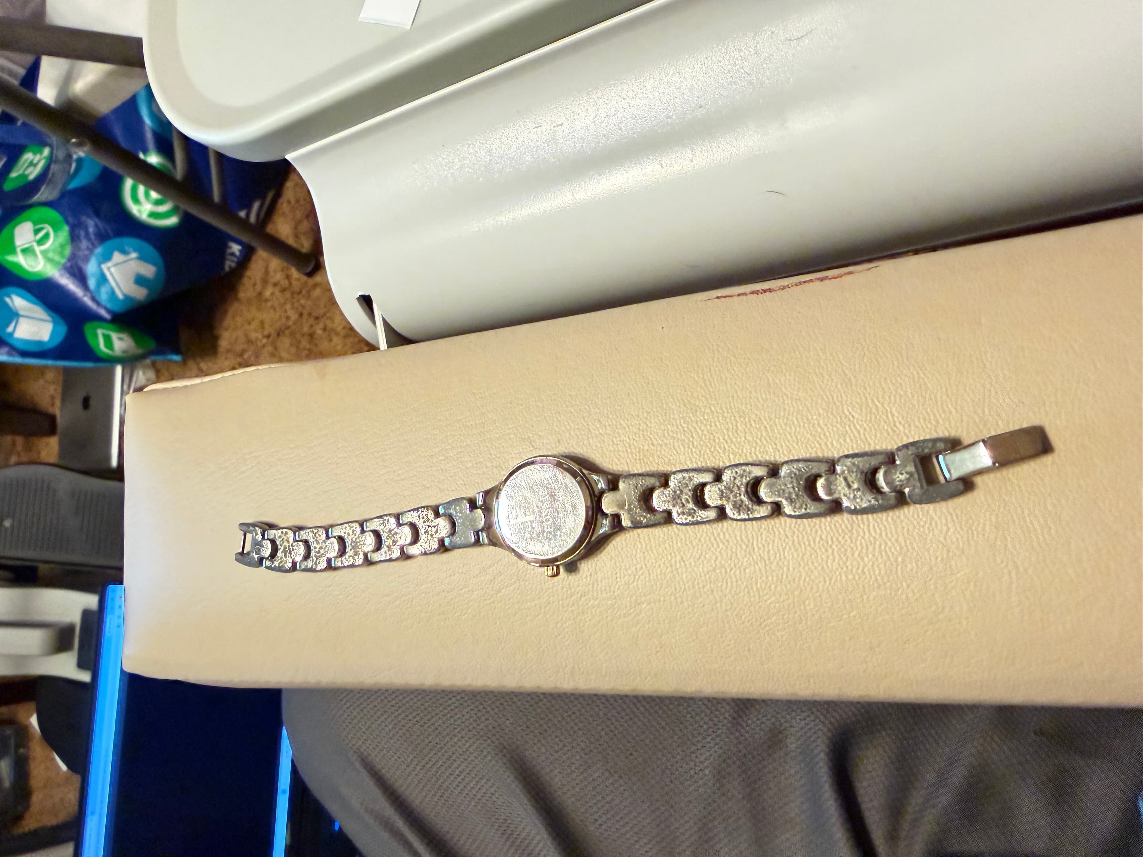 Fossil F2 Womens Quartz Watch Silver Tone Bracelet Gray Dial ES-8949 Ladies - Thumbnail 3