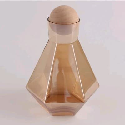 Amber Carafe Pitcher & 4 Cups | Modern Diamond Cut Barware | Elegant Gift Idea - Thumbnail 4