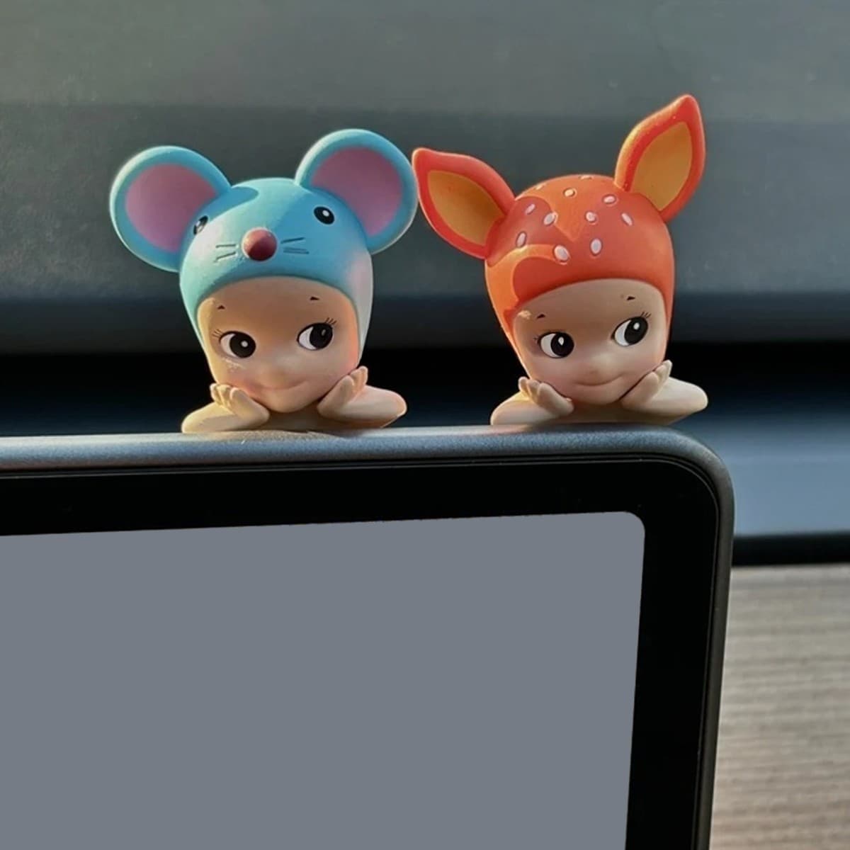 Fanmade Mini Angel Collectible Charm Set – Cute Phone Accessory – Lion - Thumbnail 11