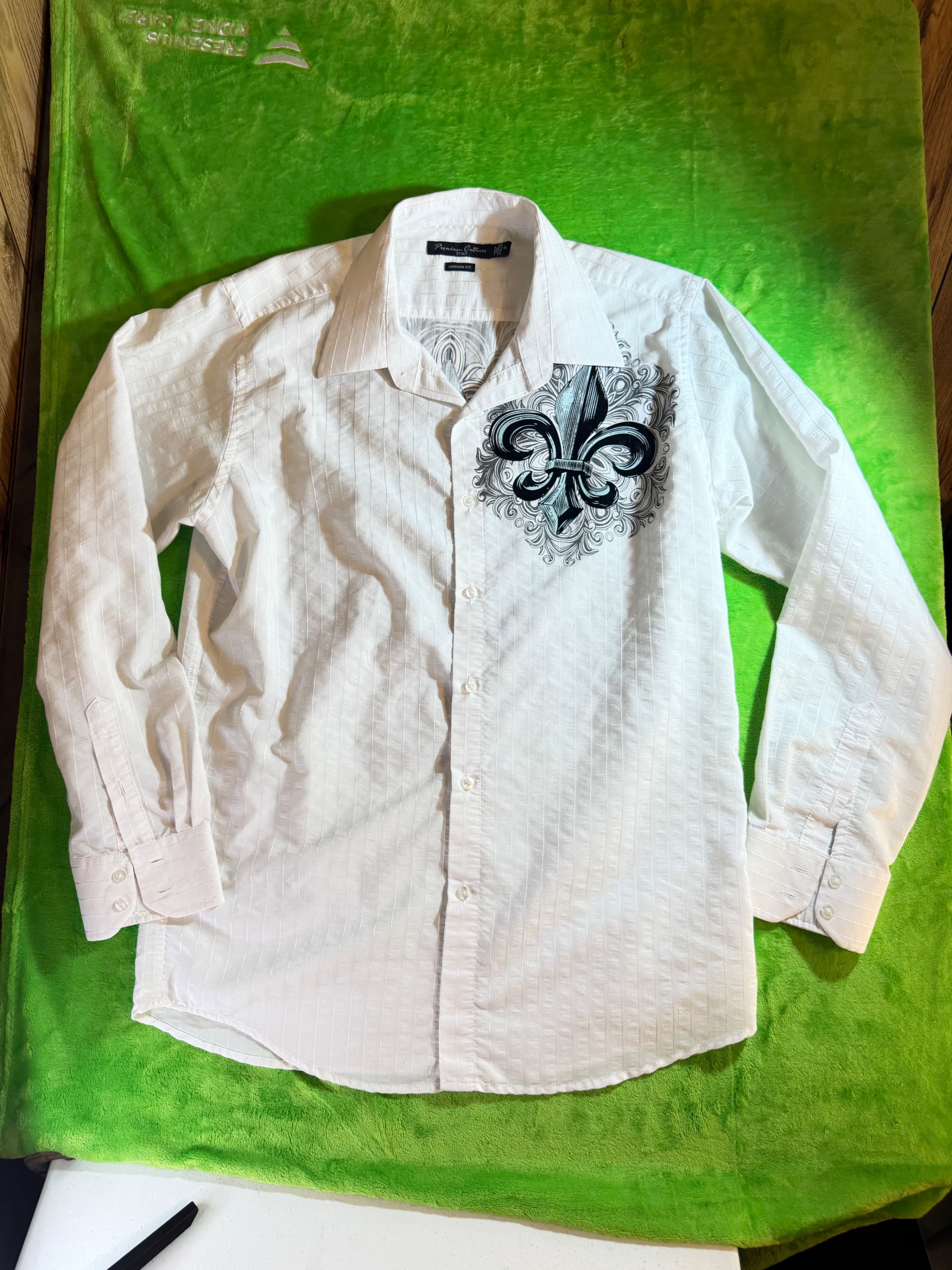 Premium Couture Italy XL White Fleur-de-Lis Dress Shirt - Image 1