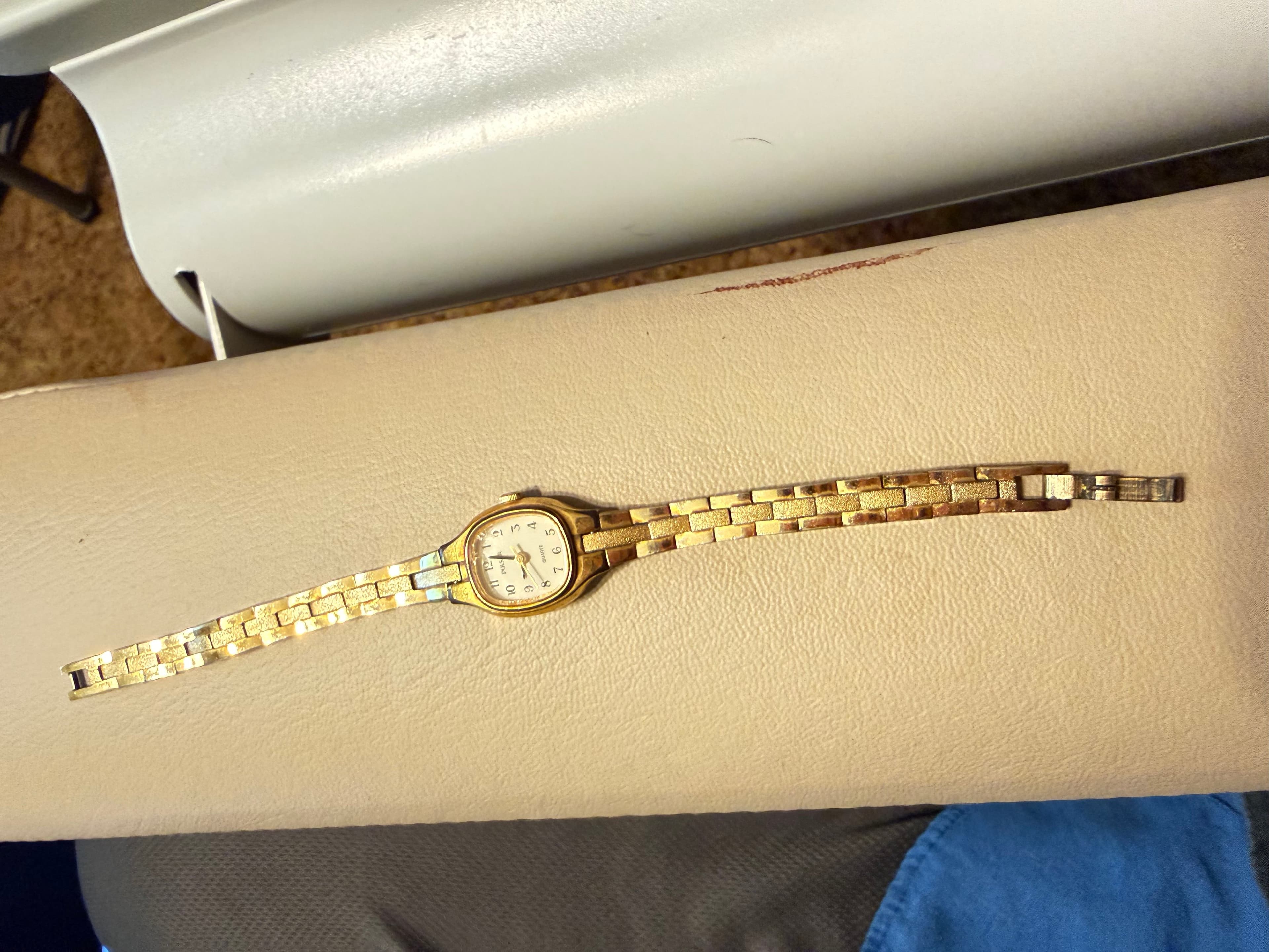 Pulsar Women's Gold-Tone Quartz Watch V811-5300 - Image 1