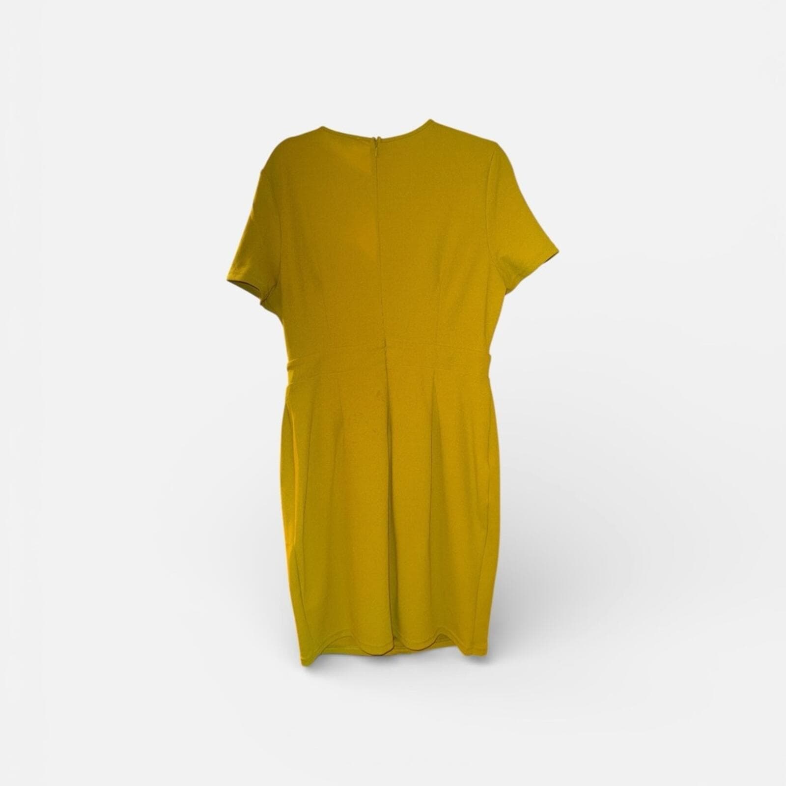 Chic Lime Dress with Button Detail - Thumbnail 3