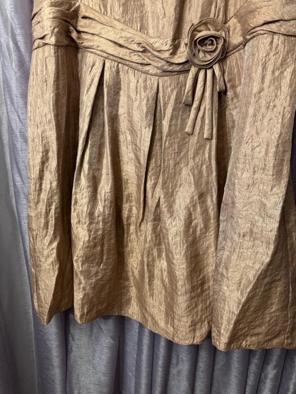 Women's Gold Textured Midi Dress with Rosette Waist - Thumbnail 3