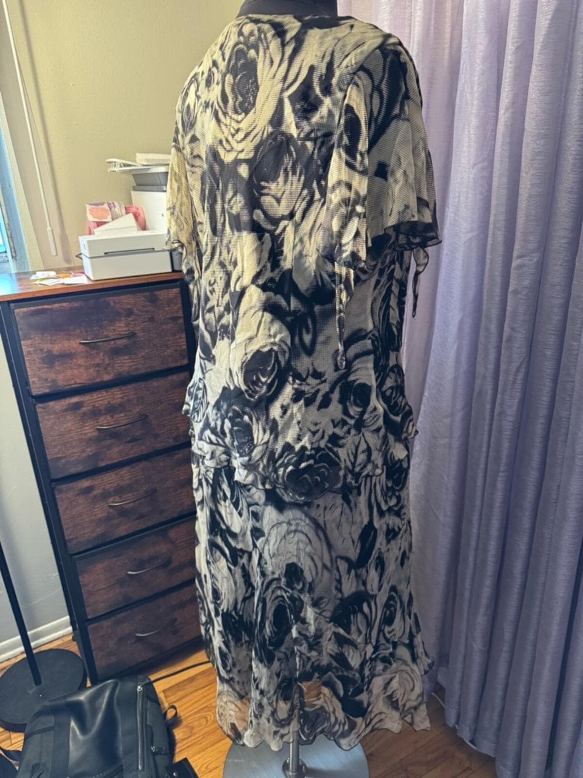 Robbie Bee Black & White 2pc Floral Layered Top & Midi skirt - Thumbnail 6