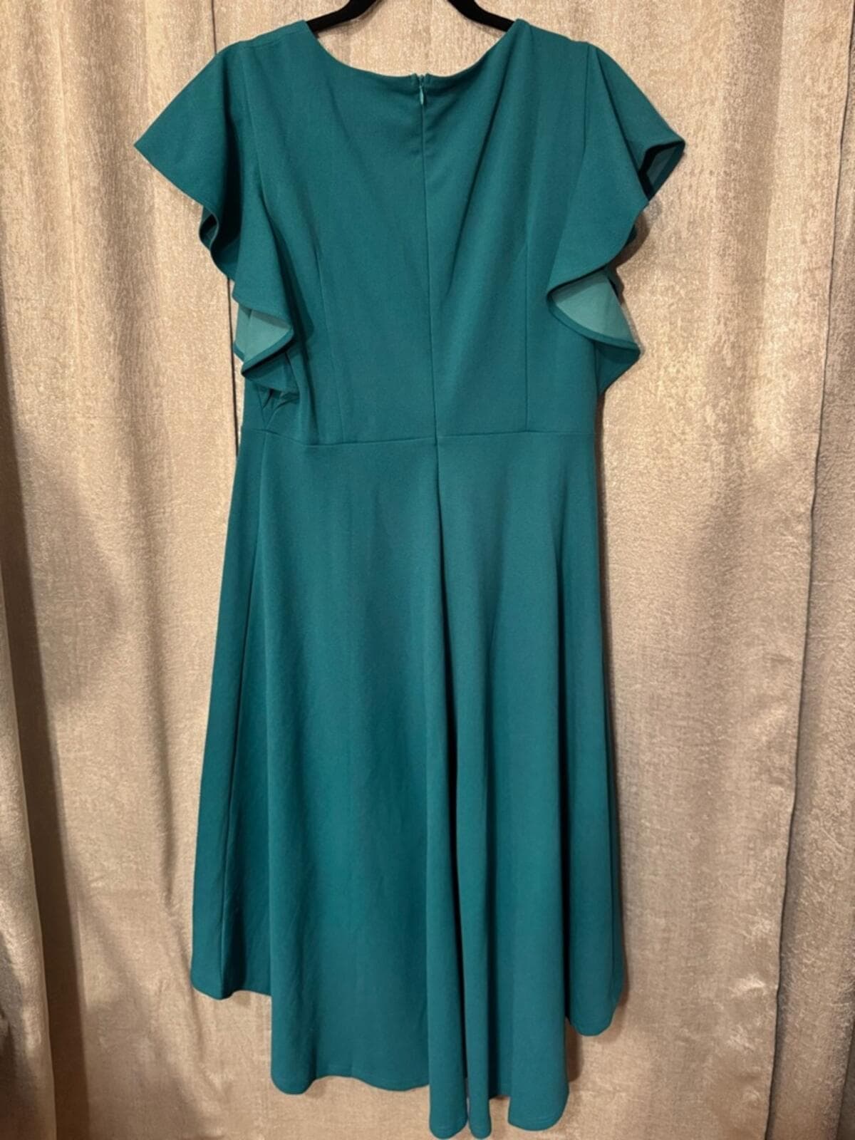 V-Neck Teal High-Low Dress with Flutter Sleeves - Thumbnail 4