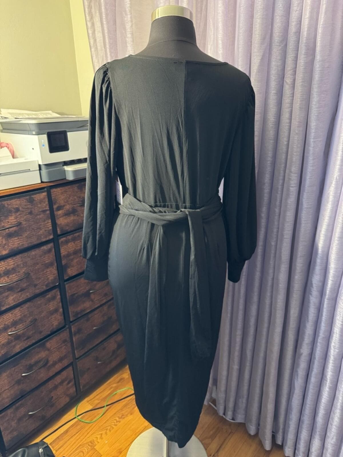Eloquii Black Wrap V-Neck Long Sleeve Midi Dress - Thumbnail 5