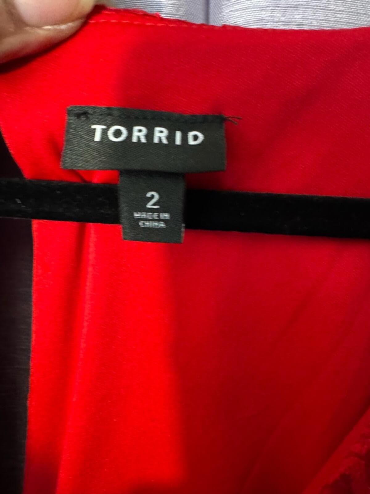 torrid Burgundy Lace V-Neck Midi Dress - Thumbnail 3