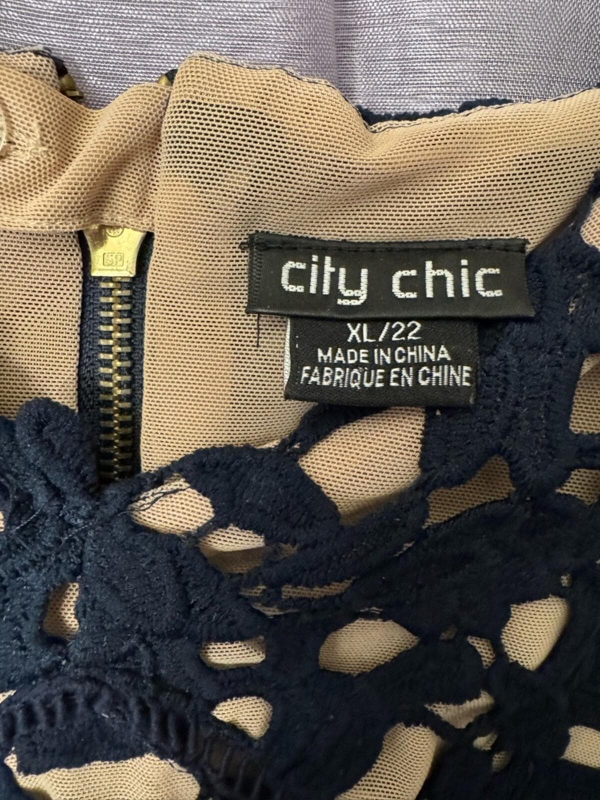 City Chic Navy Lace Midi Dress with Nude Lining - Thumbnail 6