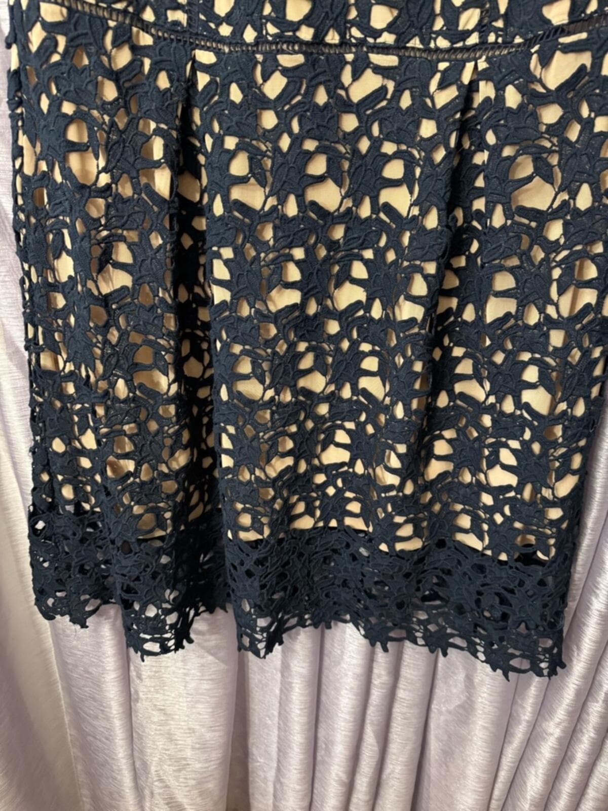 City Chic Navy Lace Midi Dress with Nude Lining - Thumbnail 3